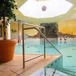 ホテル Aktivhotel Waldhof オエッツ
