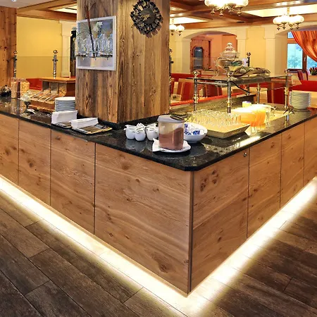 Aktivhotel Waldhof 4* اوتز