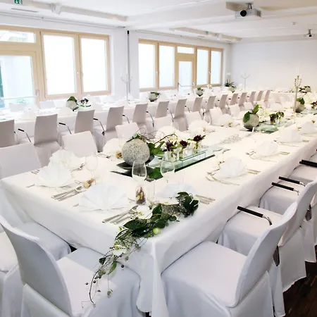 Aktivhotel Waldhof فندق