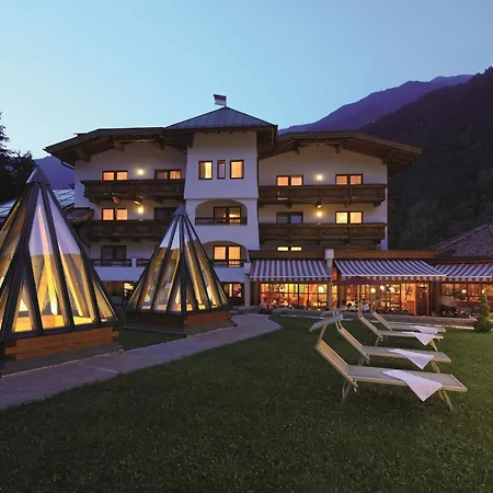 Aktivhotel Waldhof 4*
