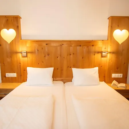 Aktivhotel Waldhof فندق 4*