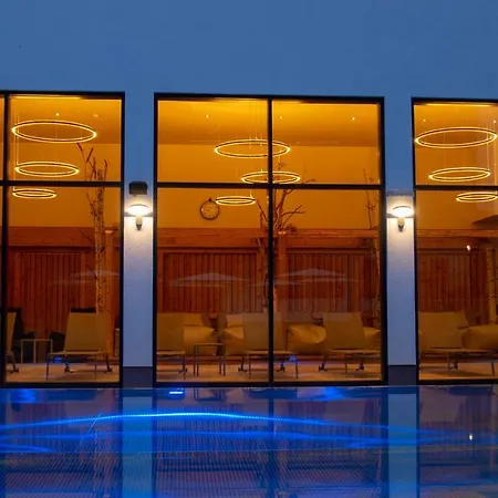 Aktivhotel Waldhof 4*