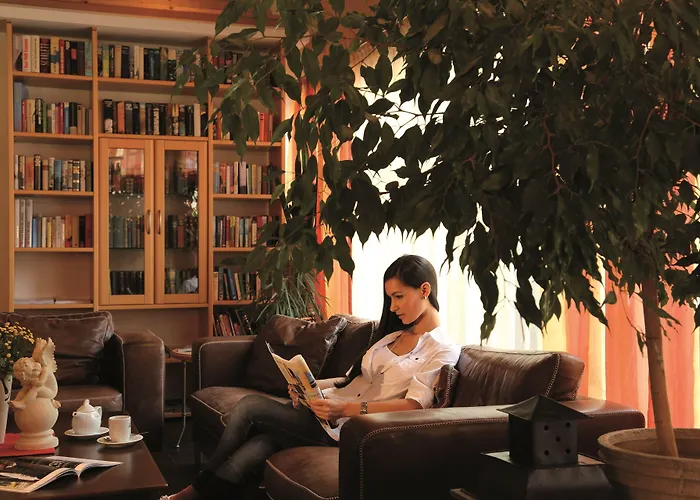 Aktivhotel Waldhof オエッツ