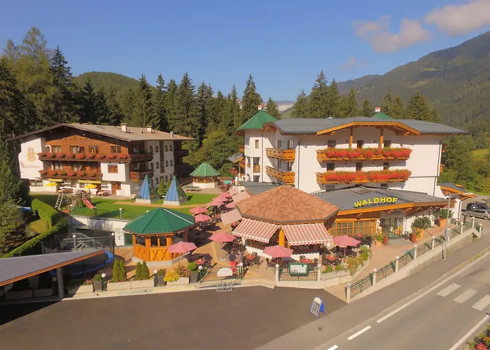 Aktivhotel Waldhof オエッツ