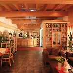 Aktivhotel Waldhof 호텔