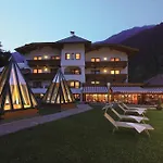 Aktivhotel Waldhof 4*