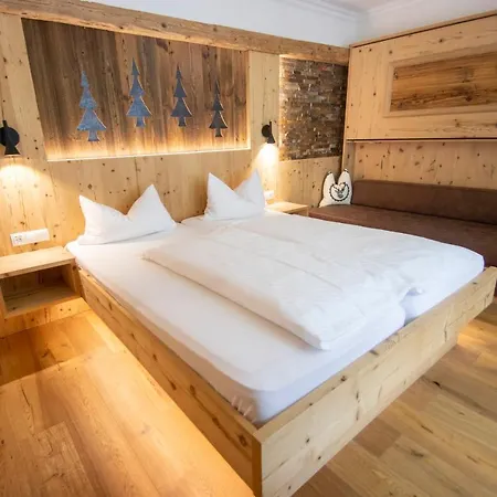 Aktivhotel Waldhof 4*