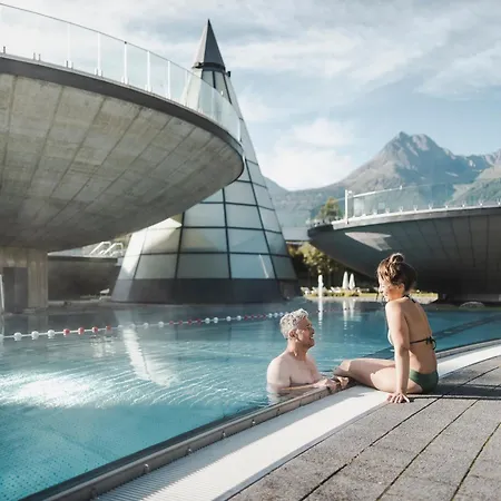 Aktivhotel Waldhof 4*