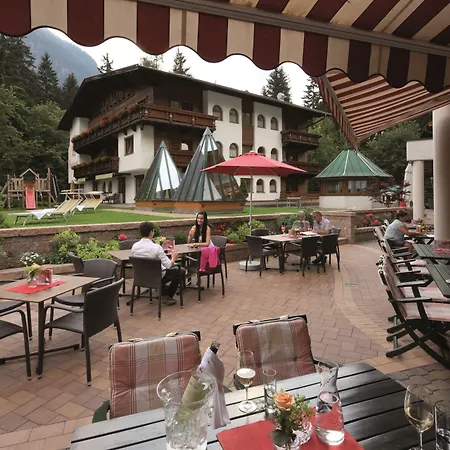 Aktivhotel Waldhof 4*